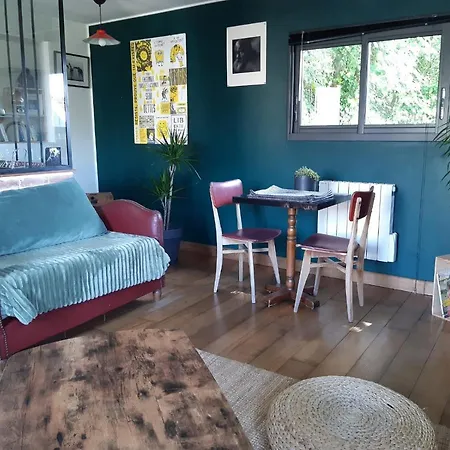 Holiday home Caen Ile Enchantee *